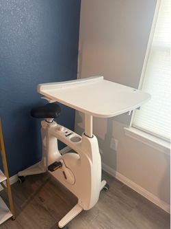 Flexi spot desk cycle