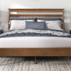 Arlene Queen Platform Bed 