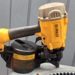 Dealt Coil Nailer Model DWf583C