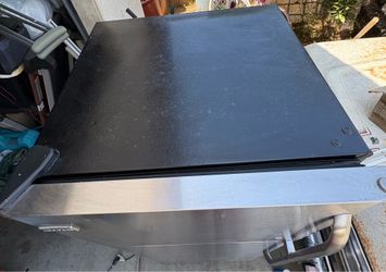 Frigidaire top-freezer refrigerator
