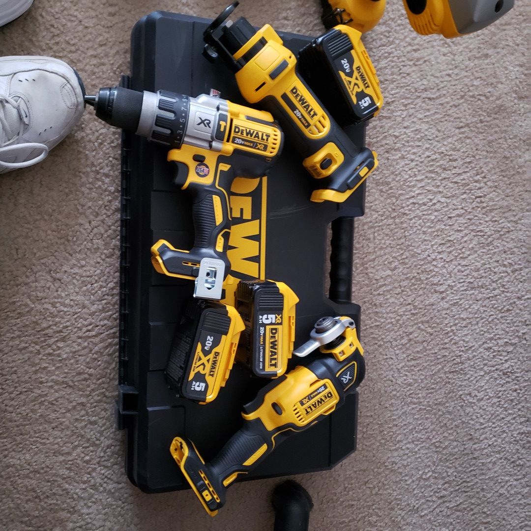Brand new xr dewalt 20v tools . Saw zaw multi tool hammer drill grinder impact Brad nailer