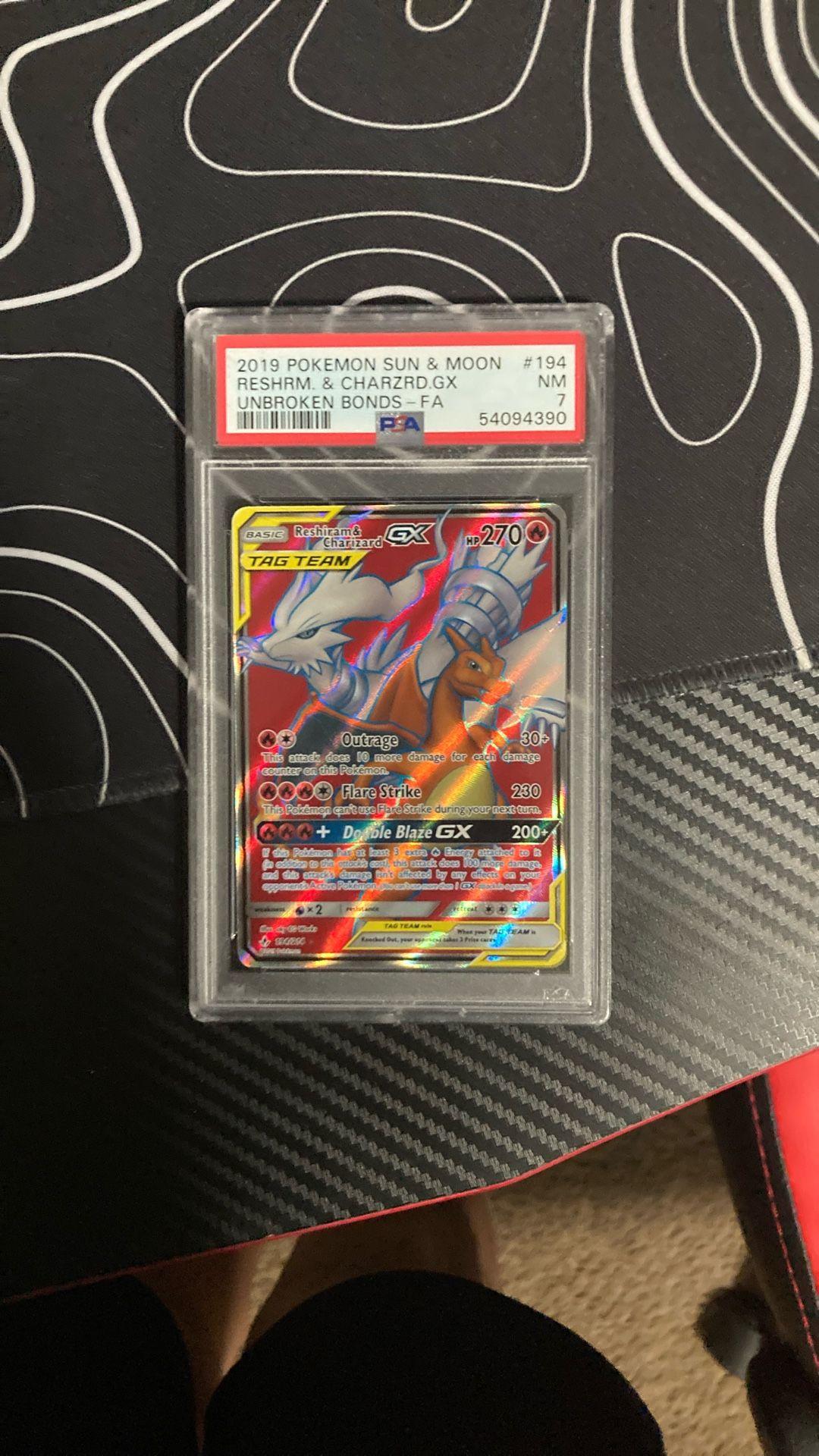 2019 Sun And Moon Reshrm And Charizard Gx Pokémon Card