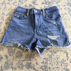 Levi’s Size 25 Women’s Denim Shorts 