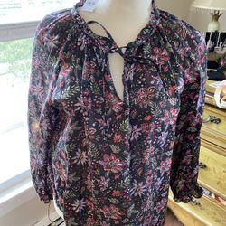 NWT Loft Size  Medium 3/4 Sleeve  Shirt 
