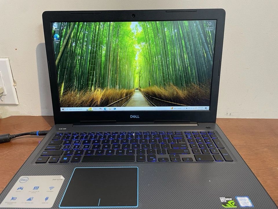 Dell G3- 15-inch Gaming Laptop Core i7-8750H 16GB 512GB SSD I-7418- JAR