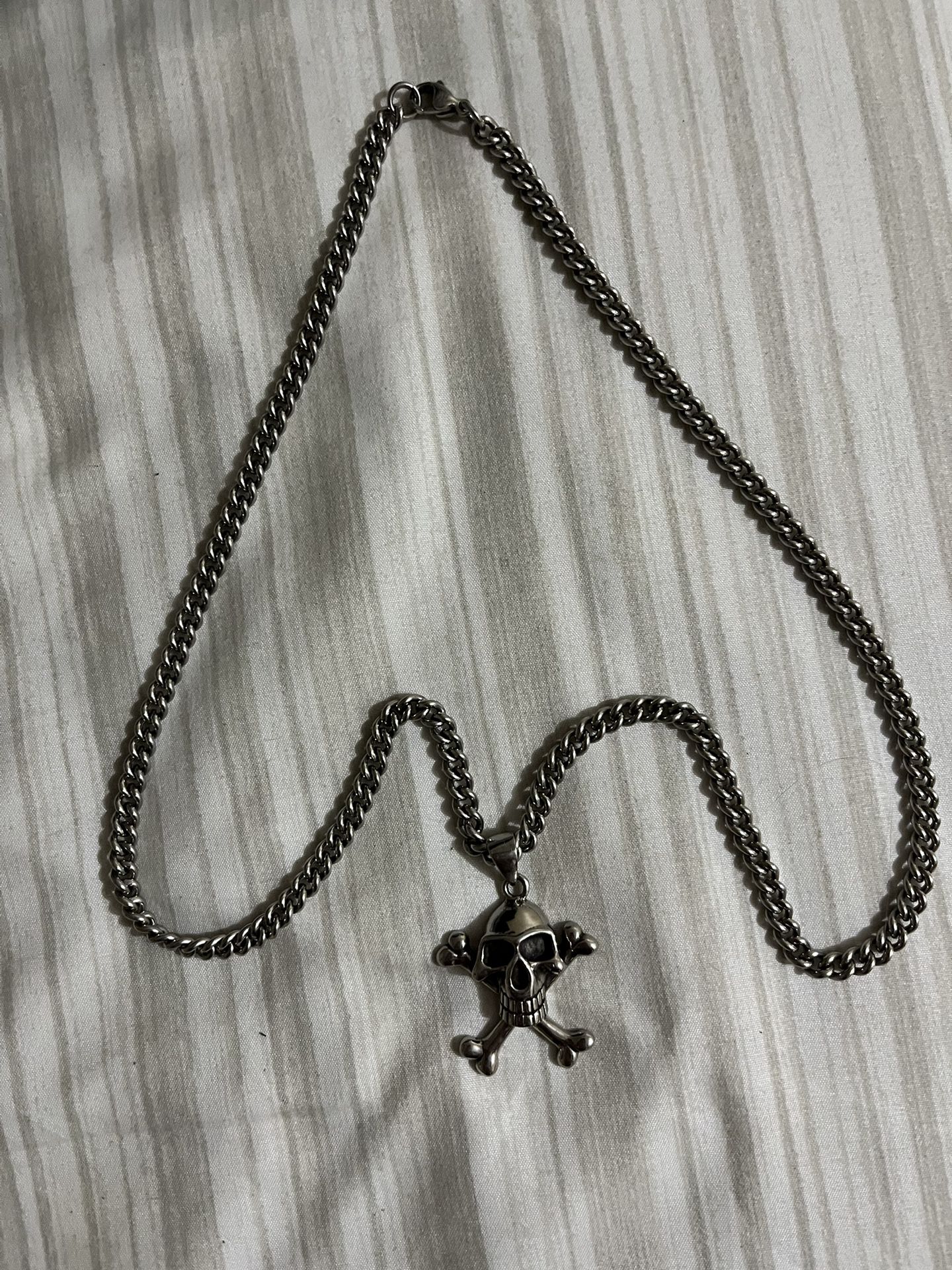 Stainless Steel skull necklace 