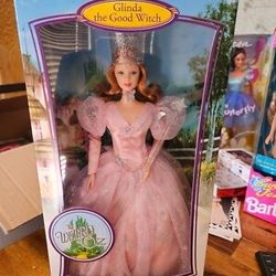 Glinda – Wizard of Oz Barbie (2006)