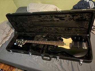 5 string Yamaha broad bass