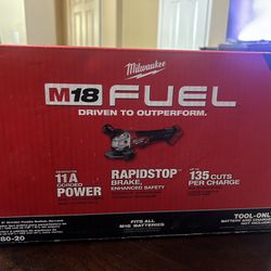 Milwaukee M18 Fuel 4-1/2” To 5” Grinder 
