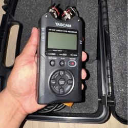 TASCAM DR-40X 4-Track Portable With Case 