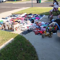 Yard Sale 2601 Bell Ave 50 Cents And Up
