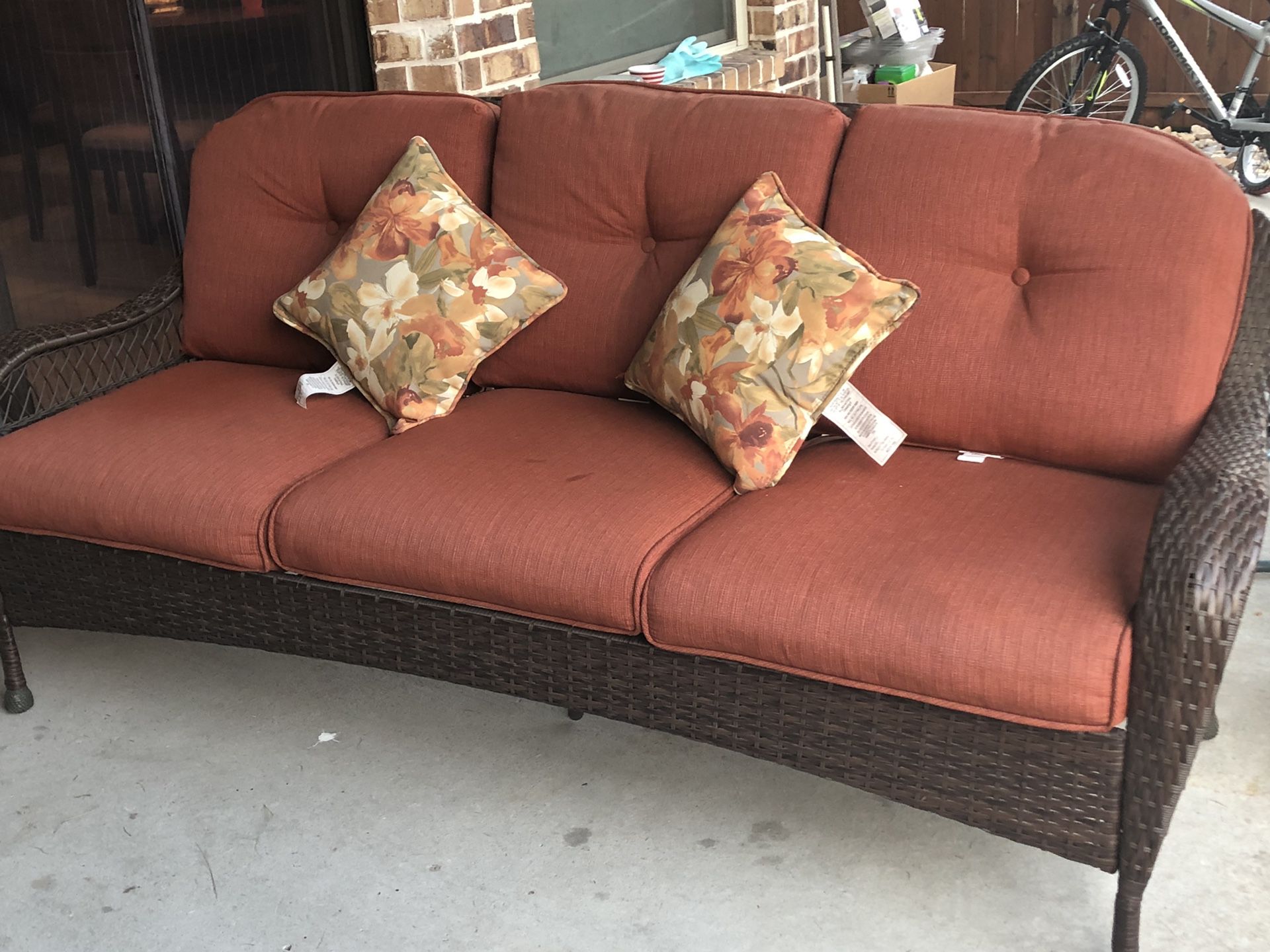 3 seater outdoor furniture- never used