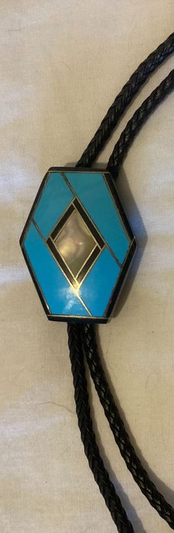 Vintage Metal Bolo Tie, Nice Silver and Abalone Design, Thick Made, Quality, Nice Design, 2" x 1 1/2", Heavy Duty, Made in USA, Country & Western, Cow