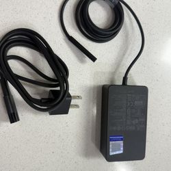 Microsoft - Surface 65W Power Supply - Black