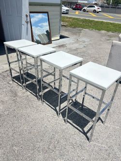 Bar stools delivery available