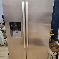 Kenmore french door stainless steel fridge (extra filters included)