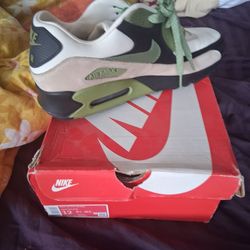 Nikes size 12