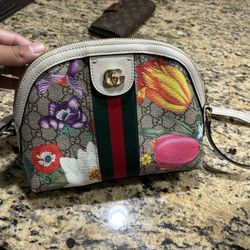 Gucci Off White/Beige GG Supreme Canvas Small Floral Ophidia Shoulder Bag Size: Small