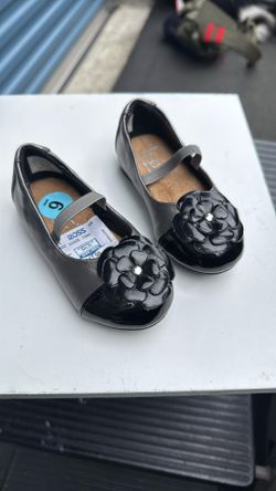 Baby Girl Toddler Shoes Size 6 Brand New
