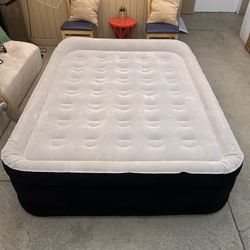 King Koil Queen Size Air Mattress