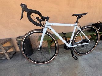 Golden Cycles Contender Road Bike
