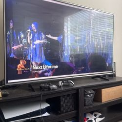 LG 65 Inch Flat Screen Tv 4K Ultra HD