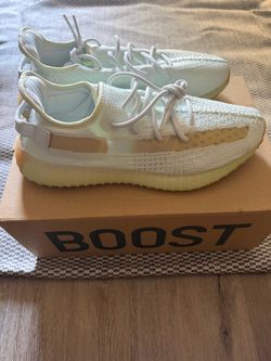 Yeezy hyperspace size 11.5