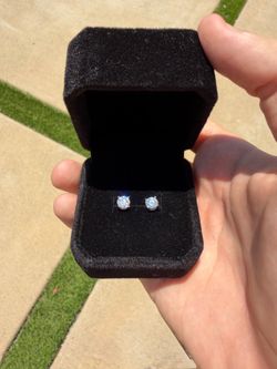 VVS1 Moissanite Earrings 0.5CT