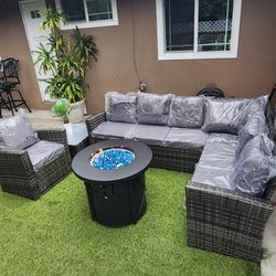 New Assembled Fire Pit Patio Set/ Outdoor Furniture/ Conversation Set