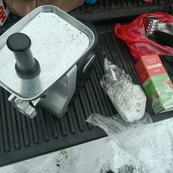 Grinder And Vacuum Sealer 