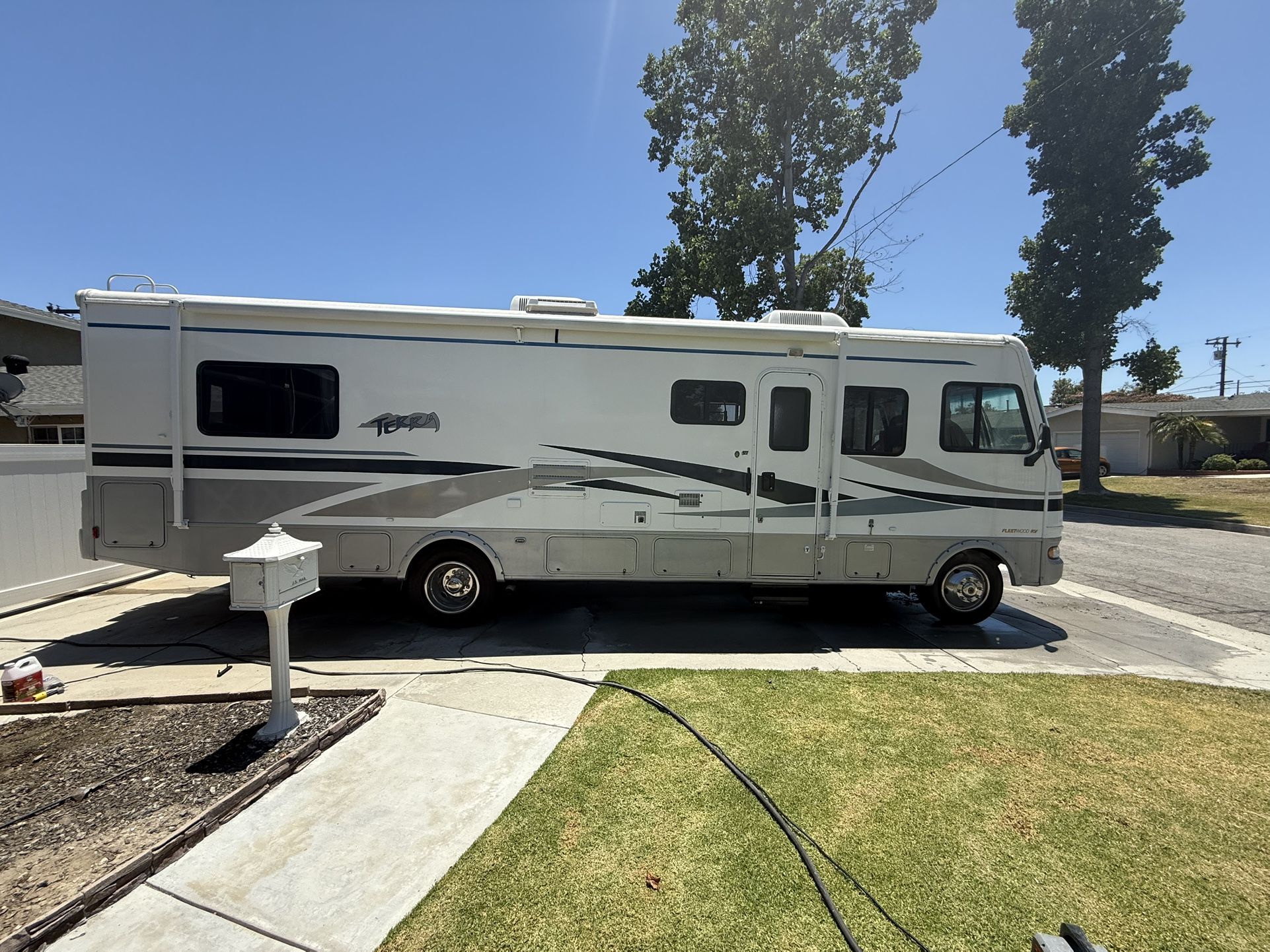 2005 Fleetwood Terra
