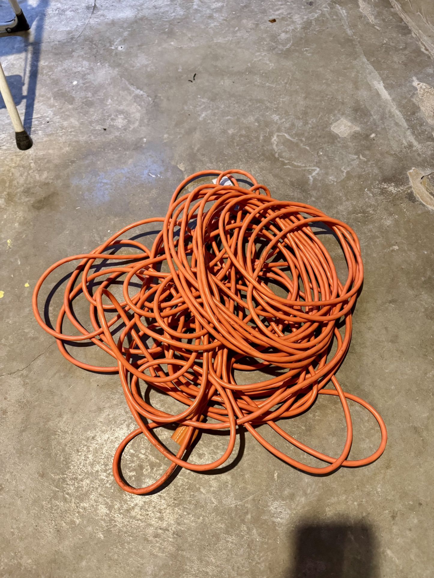 100ft Extension Cord