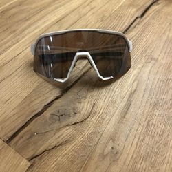 100% s3 sunglasses decently new with case