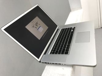 kylling spredning affjedring Apple Macbook Pro 17 - Super CLEAN - 16gb RAM - XLNT Condition! for Sale in  Encinitas, CA - OfferUp