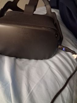 Oculus Quest All-in-one VR Gaming Headset – 128GB