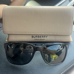 Burberry Sunglasses 