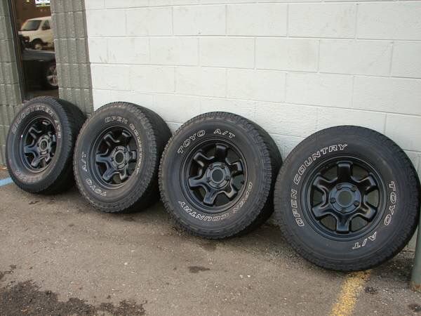 ///// 17" DODGE DURANGO RAM DAKOTA BLACK WHEELS AND TIRES /////