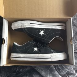 One Star Converse Pro Size 8.5 women 7 men need sold ASAP 