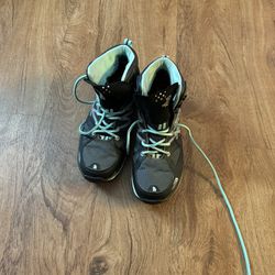 WOMENS NORTH FACE HIKING BOOTS SIZE 10