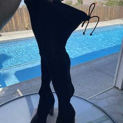 Women’s Thigh high boots 
