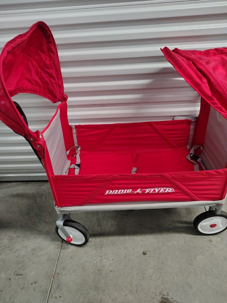 Dual Canopy Family Wagon