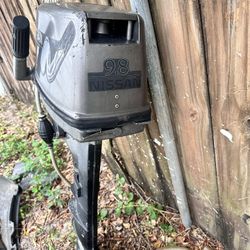 9.8 Nissan Outboard 