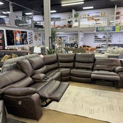 Family Circle Dark Brown 3pc Power Reclining Sectional w/ LAF Console  