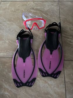 Childs mask and fins