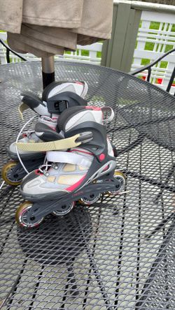 Roller blades women’s size 6