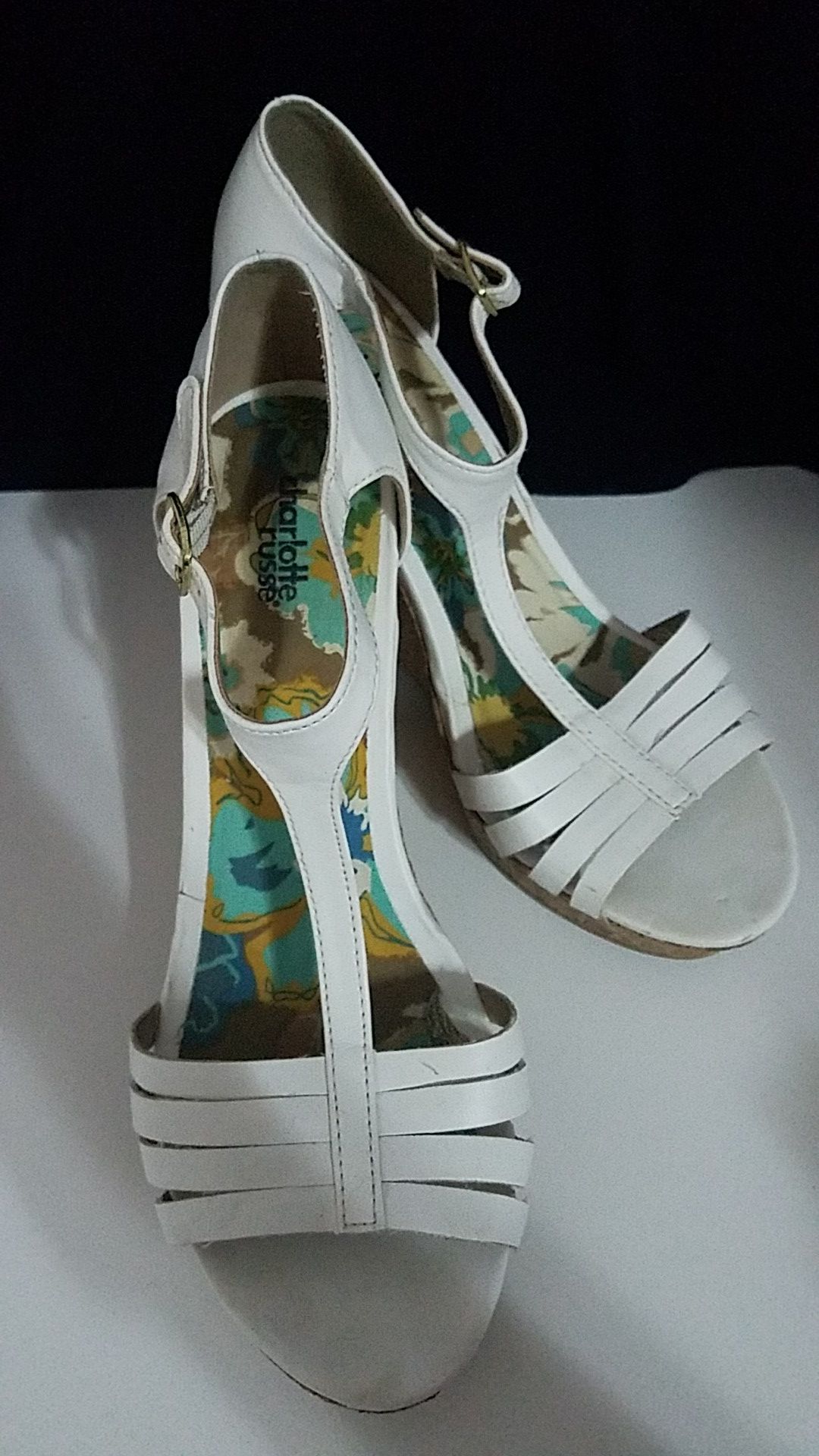 Woman wedge white size 9 1/2