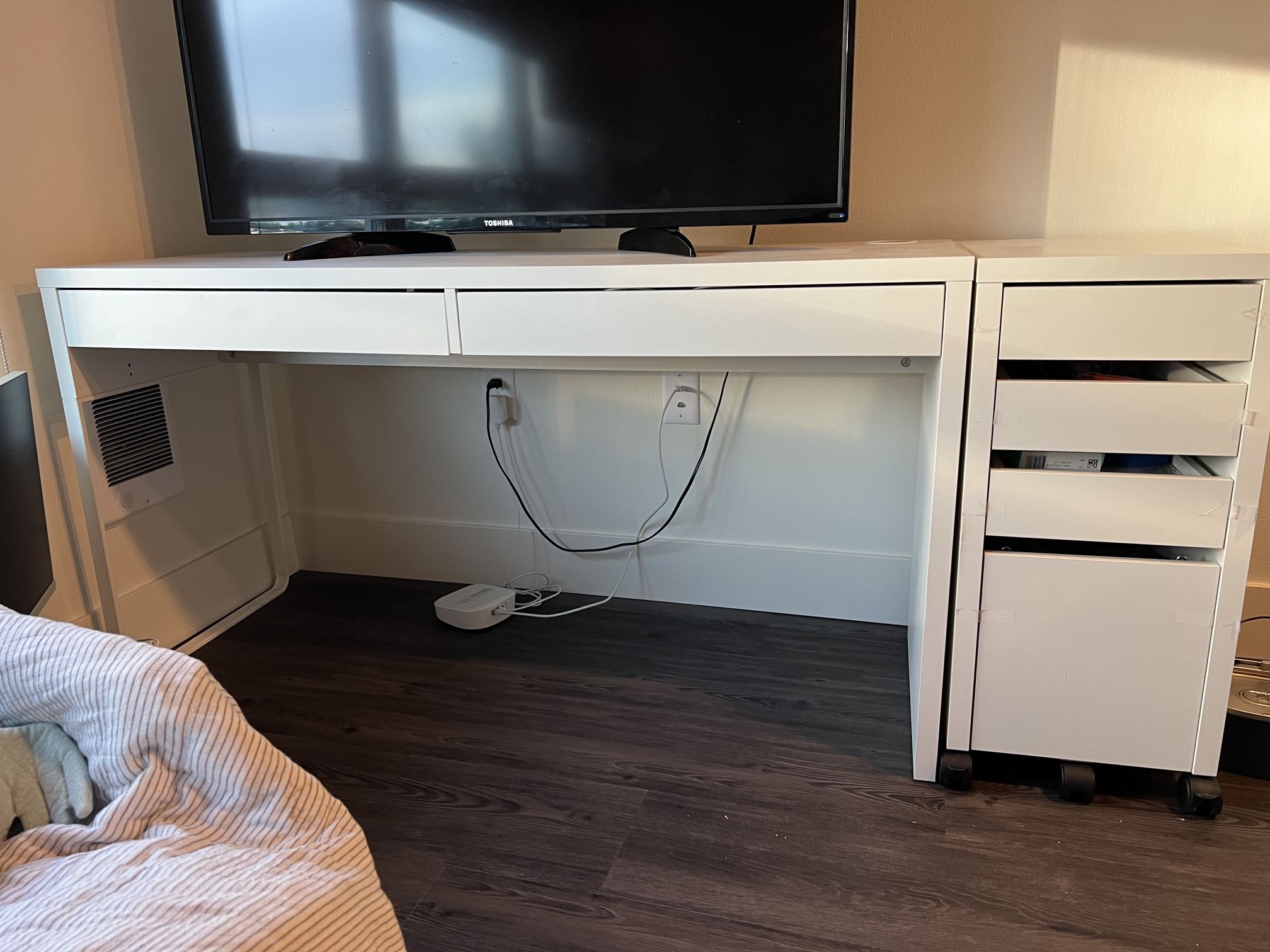 ✨ IKEA MICKE Desk + MICKE Drawer Unit Combo — White (Great Condition!) ✨