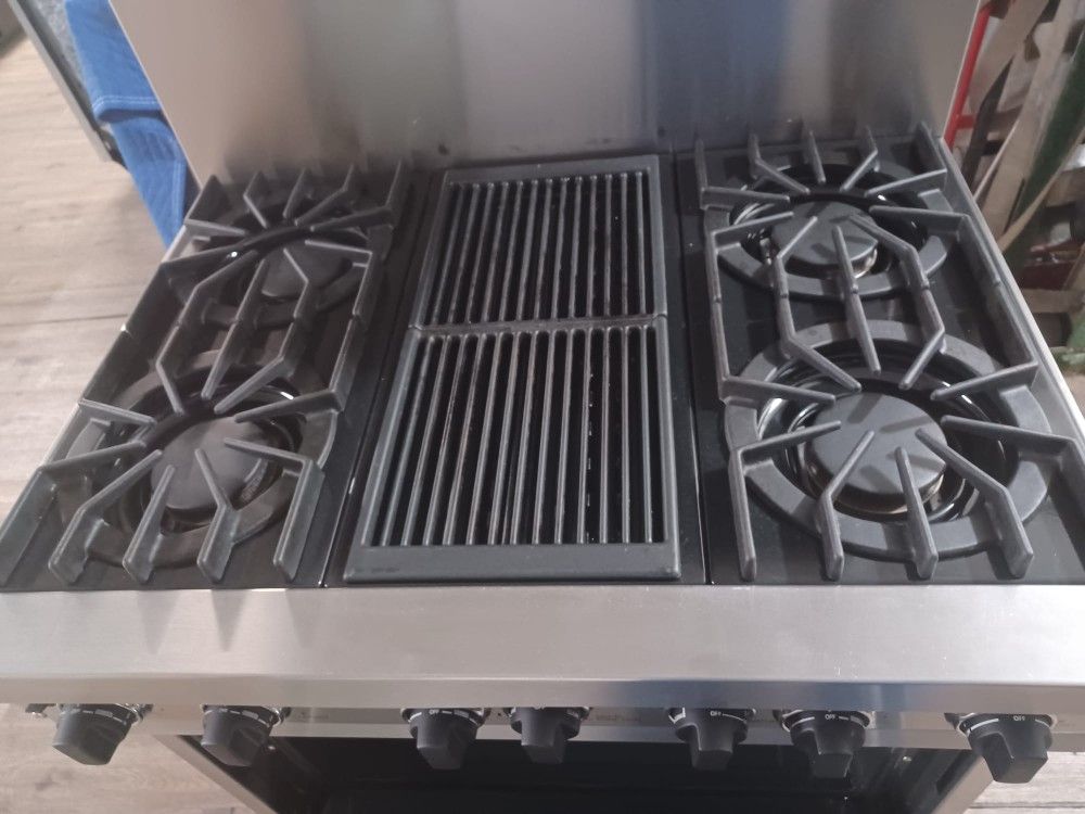  Used Like New Viking 36 Inches  Dual Fuel 