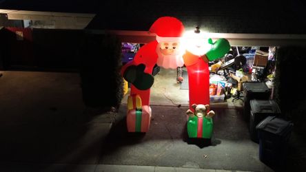 Inflatable Santa Claus arch