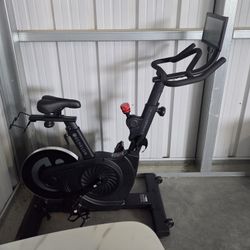 Echelon EX-4s+ Connect Bike
Costco Stationary Bike with smart tablet
